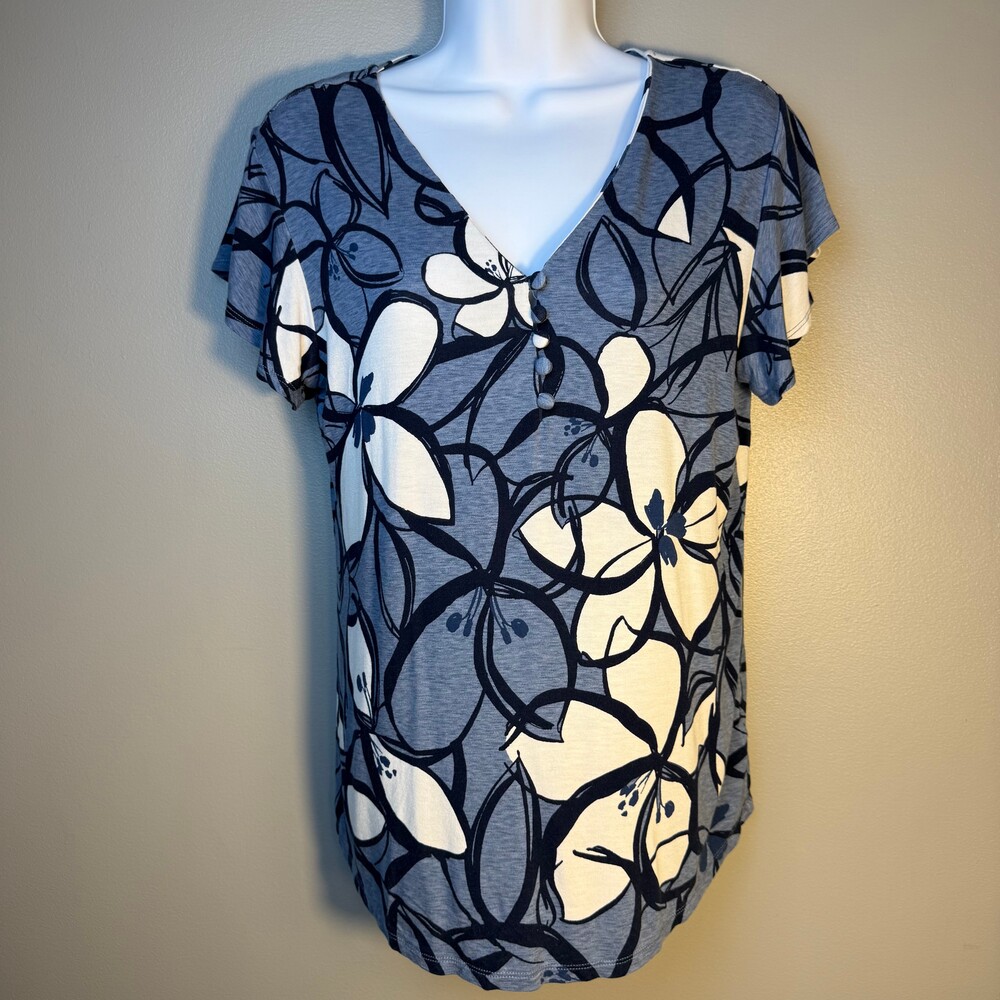 Liz Claiborne Blue Floral V-Neck Henley Top Size Small Rayon Spandex Cottagecore
